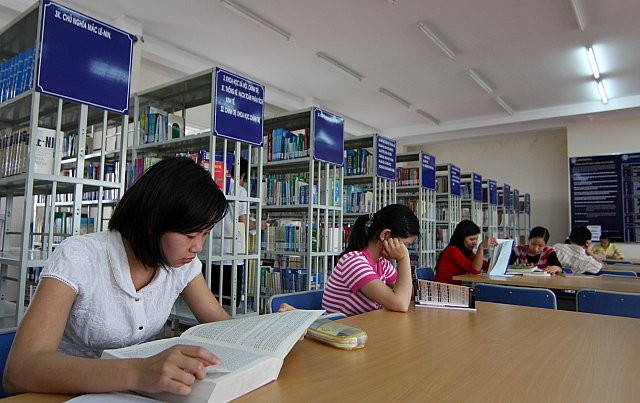 Phòng đọc sách tại thư viện
